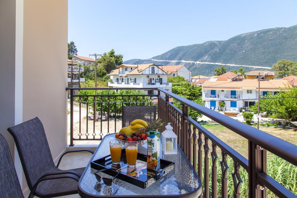 Kavadias Apartments Vasiliki  Bagian luar foto