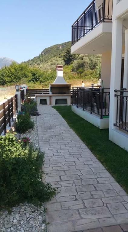 Kavadias Apartments Vasiliki  Bagian luar foto